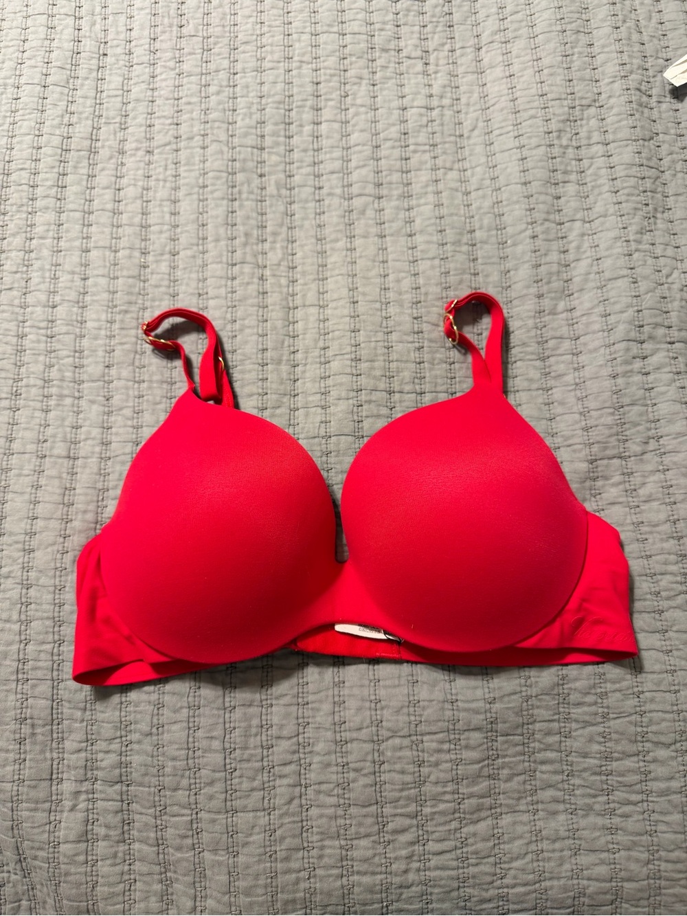 Victoria’s Secret Incredible Perfect Shape bra
